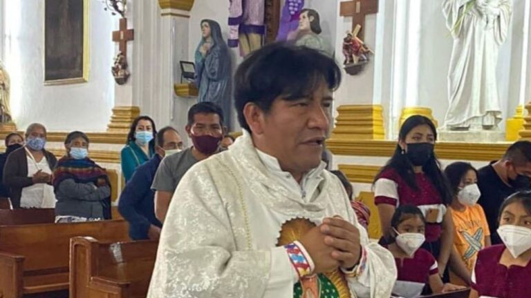 El papa lamenta el asesinato del cura mexicano Marcelo Pérez