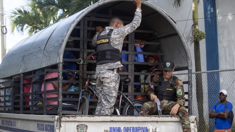 República Dominicana niega discriminación a haitianos y reitera altos costos de migración