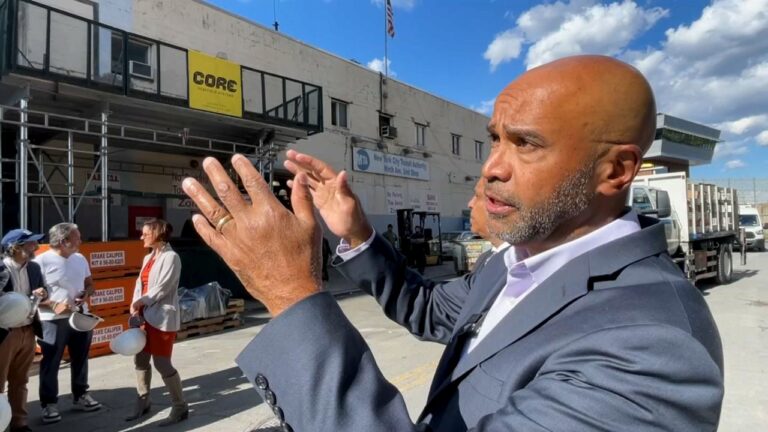 Adolfo Carrión sueña con crear cientos de miles de viviendas