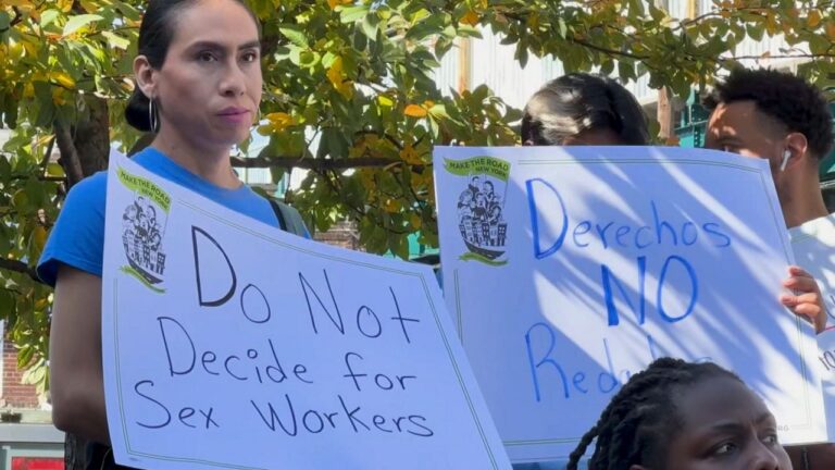 Boletín Matinal: Trabajadoras sexuales y vendedoras ambulantes demandan fin a 'Operación Restaurar Roosevelt'