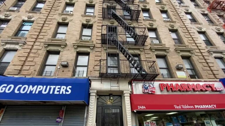 Muere niño de cuatro años en Harlem; interrogan a la madre