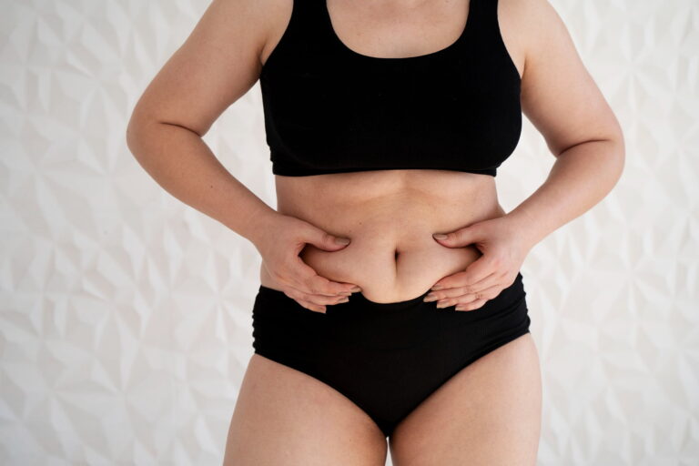 10 cosas que te hacen ganar grasa abdominal