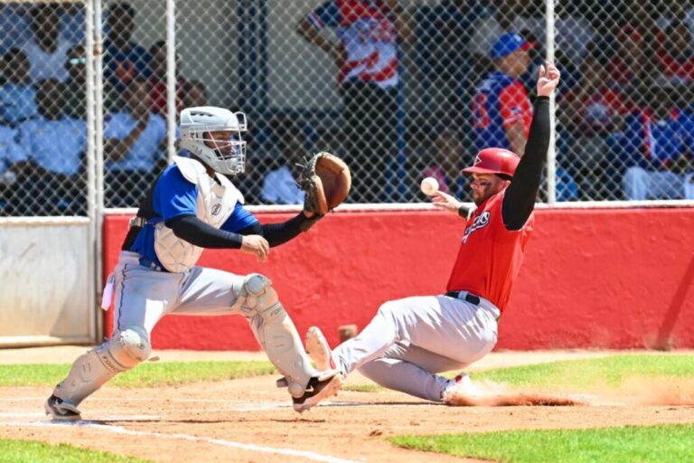 Leones vencen 3-2 al Licey en exhibición  #FVDigital