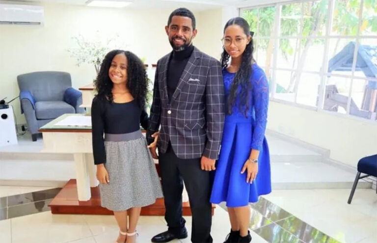 En el peaje de la carretera Francisco del Rosario