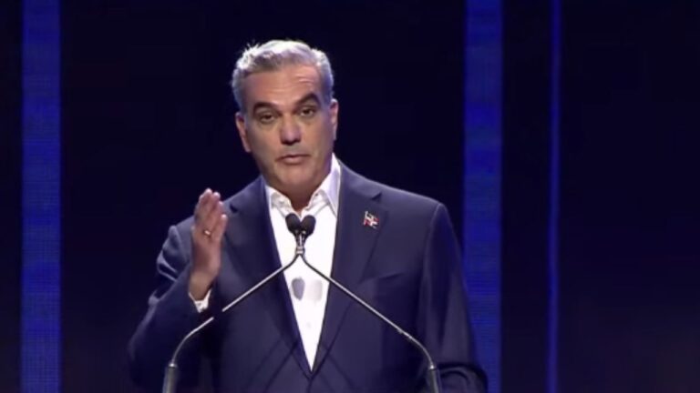 Saludan anuncio de Abinader de retirar la reforma fiscal