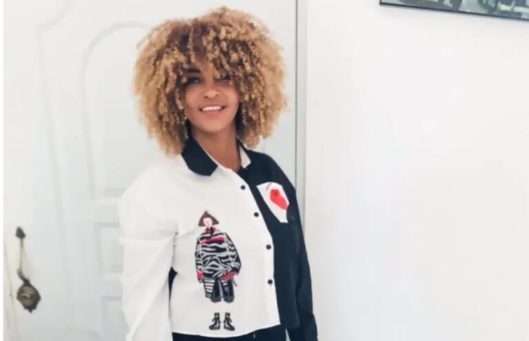 Joven busca a su madre que lleva 14 días desaparecida en Villa Cristal