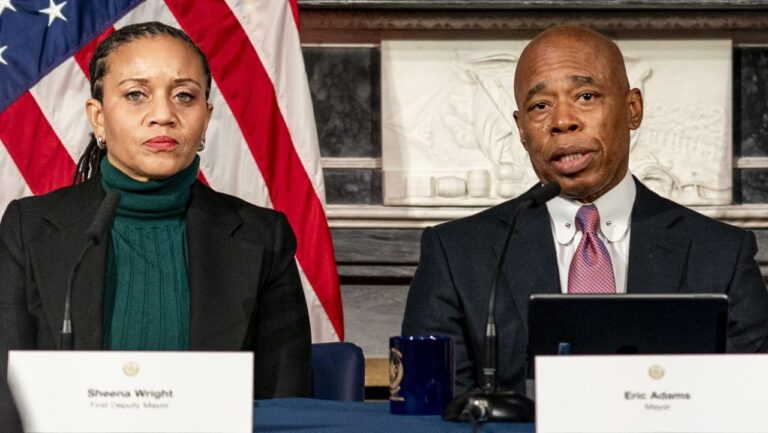 dimite la vicealcaldesa de la ciudad, Sheena Wright