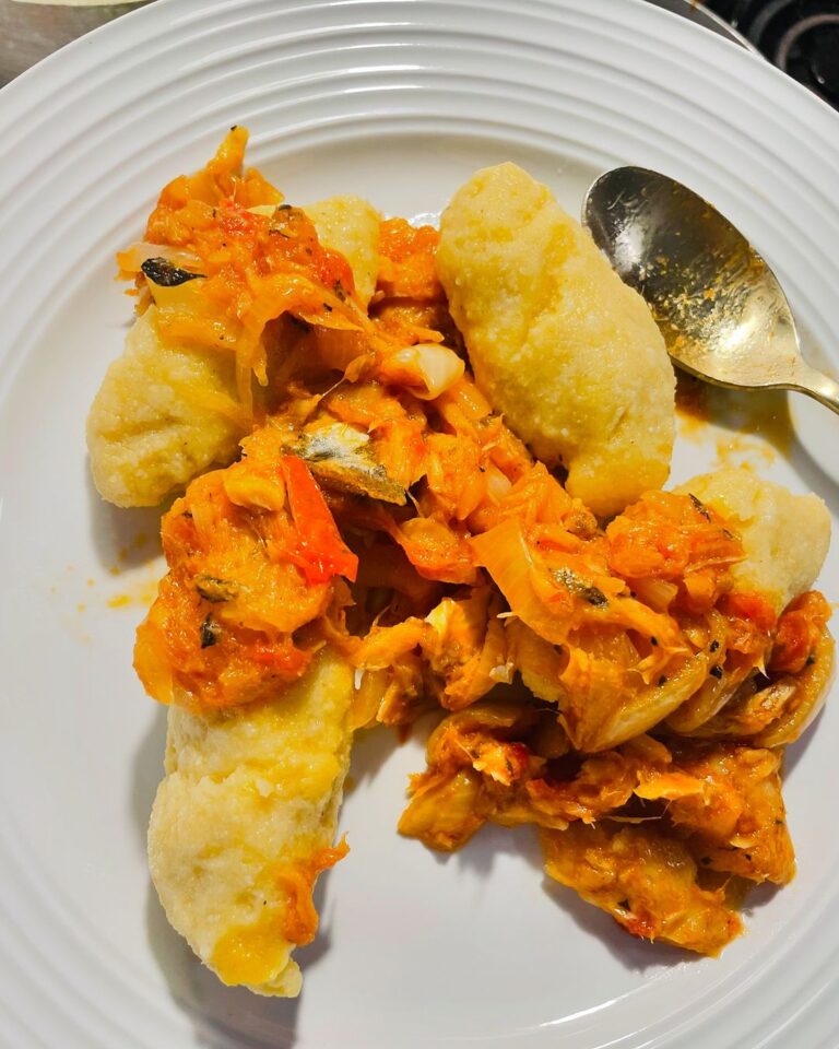 Comida de las 12: Bacalao guisado con bollitos   #FVDigital