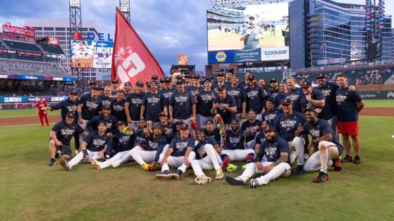 Bravos de Atlanta clasifican a la postemporada con triunfo sobre los Mets