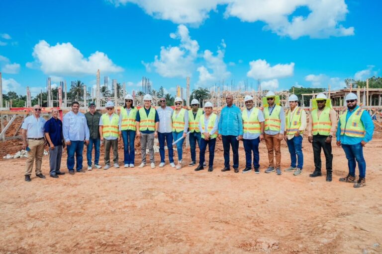 Ministro Bonilla supervisa construcción de obras en Higüey #FVDigital