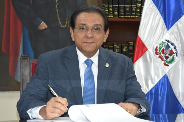 Instan a priorizar acciones de promoción y educación de la salud del hombre