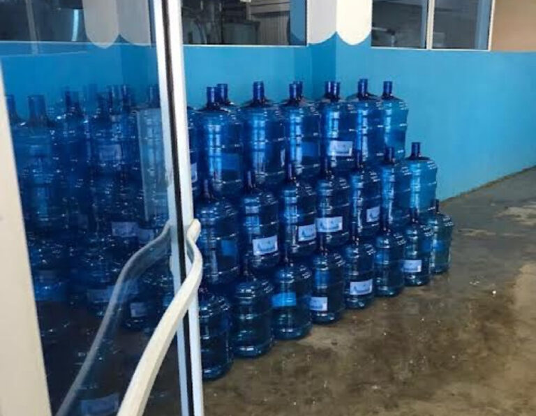 Reiteran advertencia por botellones de agua en el sol – Remolacha   #FVDigital