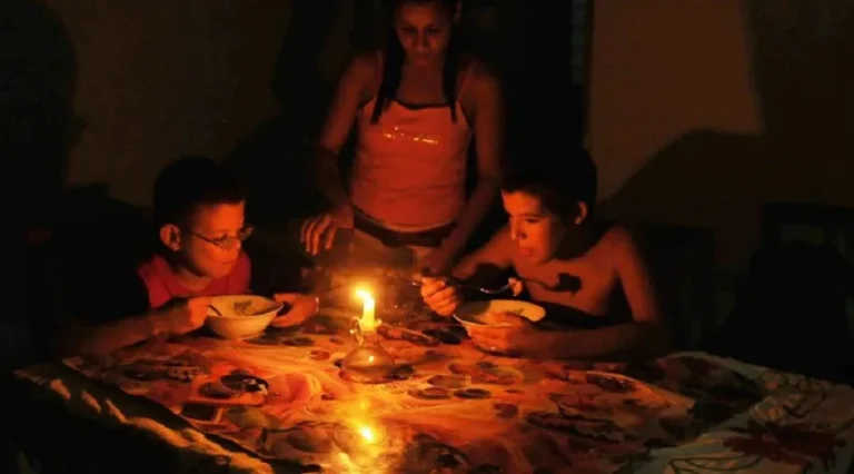 Empresa de electricidad pronostica apagones en el 44% de Cuba
