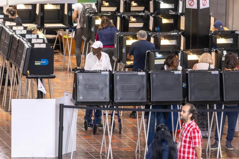 Arranca la votación anticipada en ocho estados: Florida define enmiendas clave