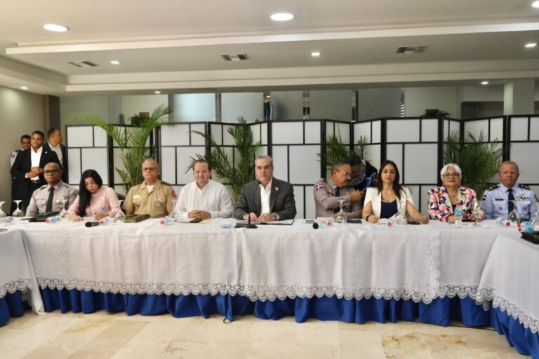 Policiales: Presidente Abinader encabeza reunión de seguimiento al Plan de Seguridad Ciudadana – Inicio – Policía Nacional de la República Dominicana