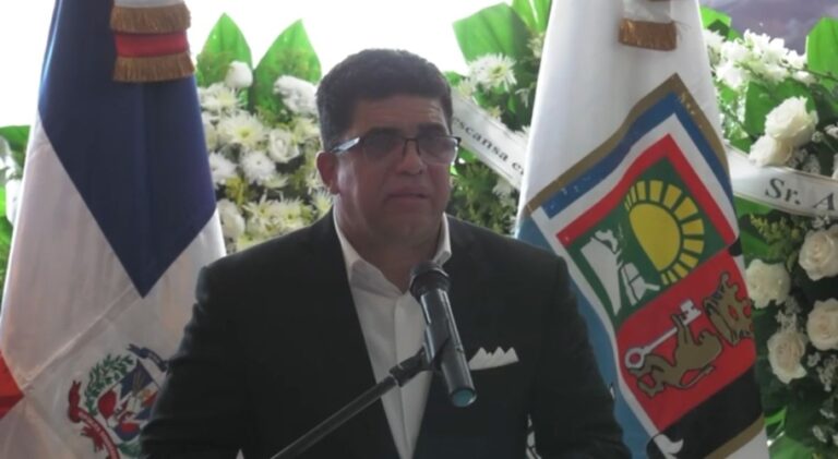 Sepultan al exregidor Abel Matos en Santo Domingo Este