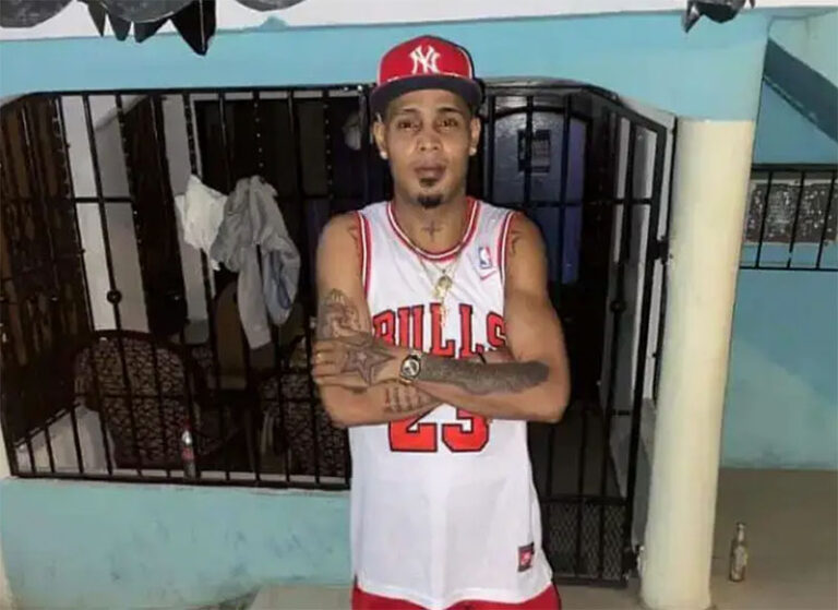 El Capo y/o 42 – LosMocanos