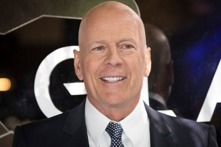 Hija de Bruce Willis comparte emotivas fotos junto al actor
