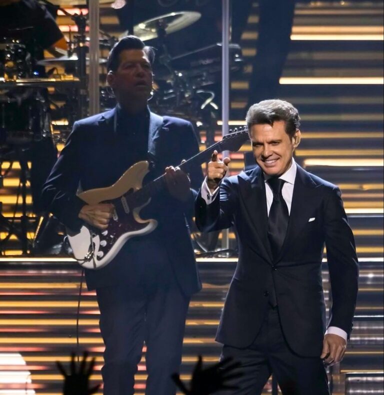 Luis Miguel reprograma cinco conciertos por recomendación médica