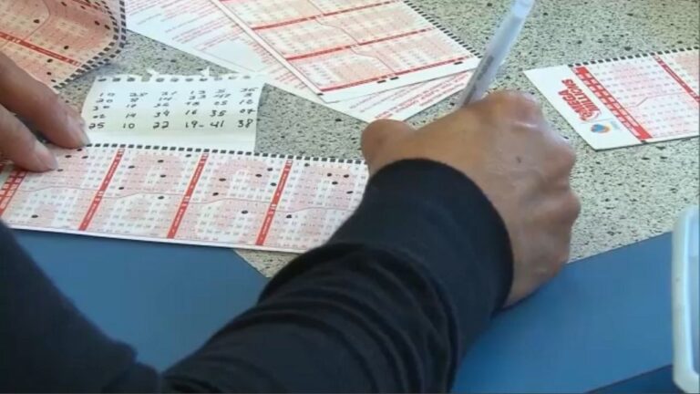 El Mega Millions acumula un premio mayor de $281 millones