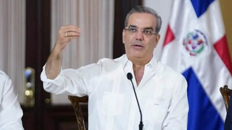 Abinader promulga Ley declara necesidad reformar Constitución