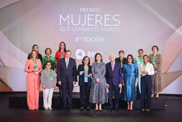 Anuncian las 10 finalistas al Premio Mujeres que Cambian el Mundo
