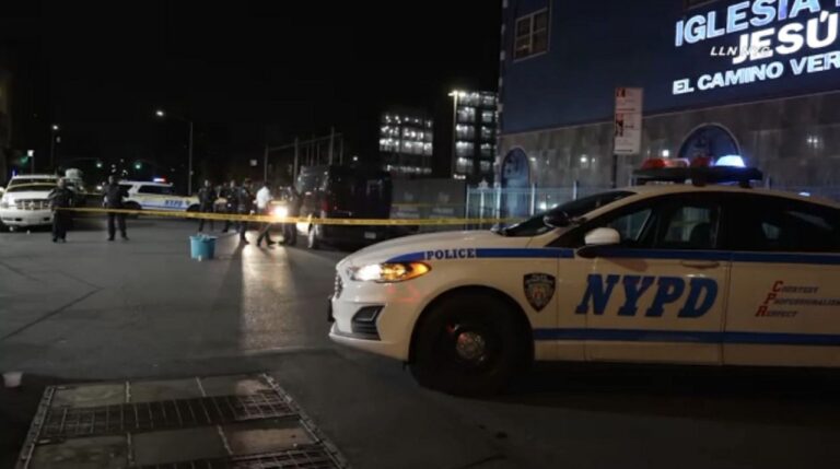 Un hombre muere baleado frente a una iglesia en Brooklyn