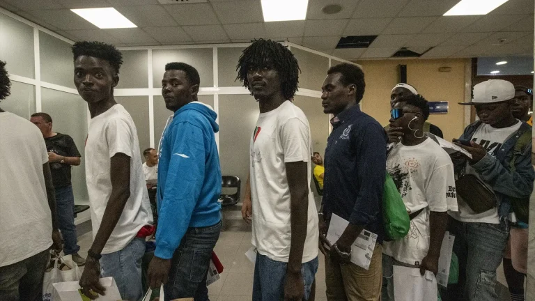 Los líderes de la UE estudian la ‘doctrina Meloni’ sobre migración y buscarán el consenso imposible en Oriente Medio