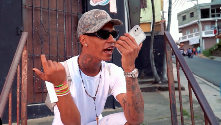 Suspenden por 30 días a urbano Dilon Baby tras exhibir arma de fuego – #FVDigital