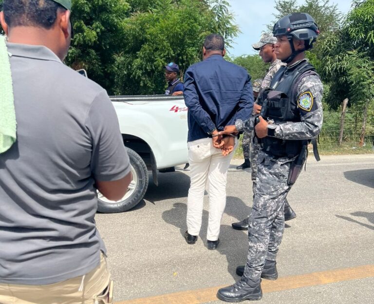 Juez se inhibe en caso de fiscalizador de Elías Piña acusado de participar en contrabando – #FVDigital