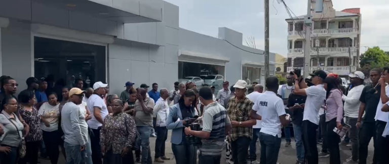 Dan último adiós a humorista Dioelmi Cabrera y su esposa – #FVDigital