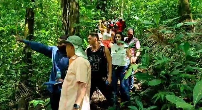 Autoridades se reúnen con comunitarios de varias localidades para solucionar problema de recicladora – #FVDigital