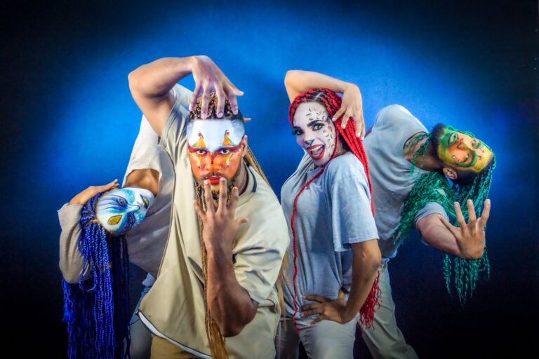 Llega al Teatro Nacional “Dominus Land: un paraíso incierto”