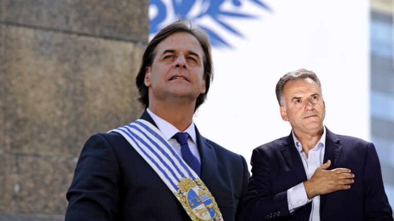 Lacalle Pou llama a Yamandú Orsi para felicitarlo por victoria en elecciones de Uruguay – #FVDigital