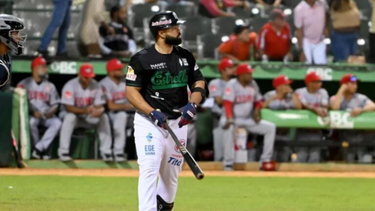 Dramático jonrón de Wilín Rosario lleva a las Estrellas a medio juego del primer lugar tras vencer a los Leones – #FVDigital