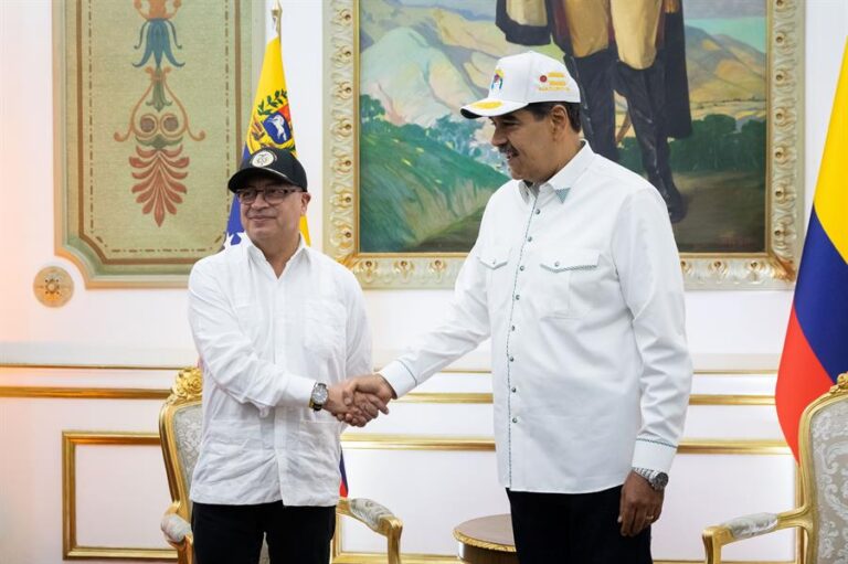 Nicolás Maduro asegura tener posiciones cercanas con Petro #FVDigital