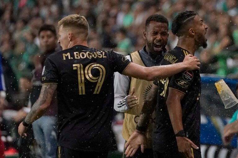 El LAFC no permitió más sorpresas y eliminó 1-0 al Vancouver para avanzar a la semifinal del Oeste de la MLS #FVDigital