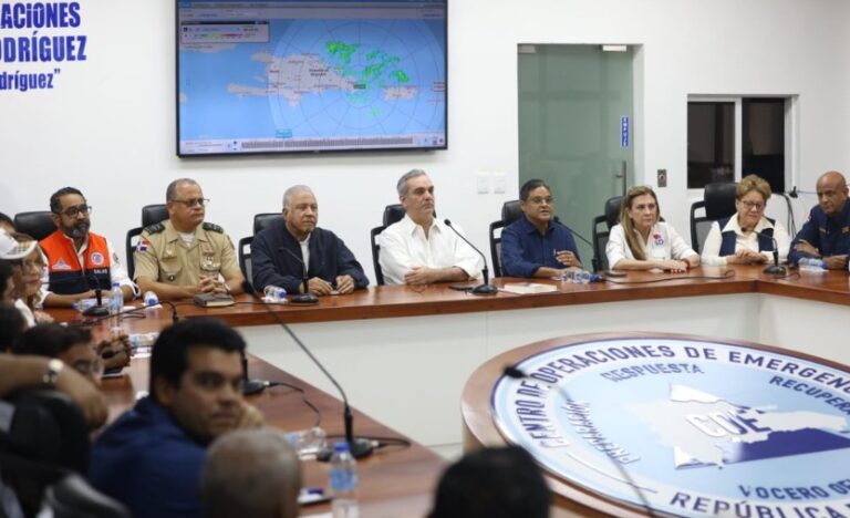 RD sigue expectante por anuncio de fuertes aguaceros; 27 provincias en alerta