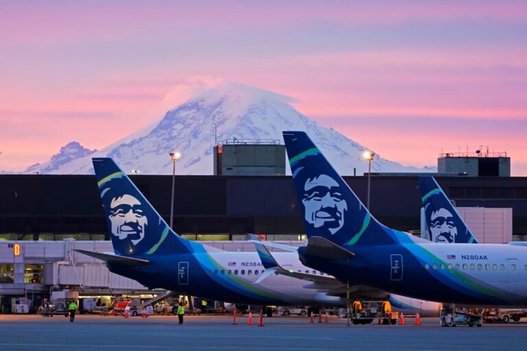 Hombre irrumpió en un aeropuerto de Montana y trató de robar un avión de Alaska Airlines #FVDigital