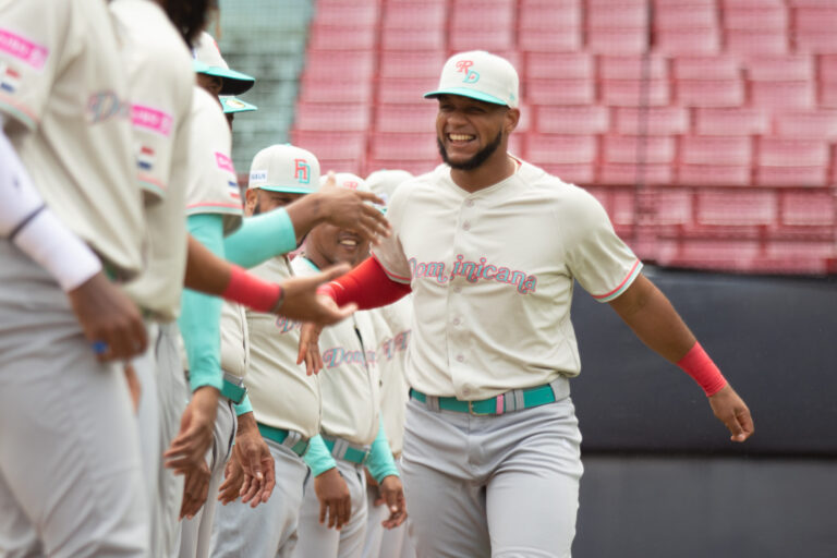 RD se impone por segundo día en partido de exhibición en Premier 12