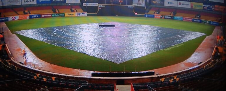 Juego entre Águilas y Toros es pospuesto debido a la lluvia