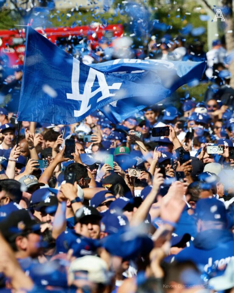 Los Ángeles Celebra el Octavo Título de los Dodgers en la Serie Mundial en un multitudinario desfile
