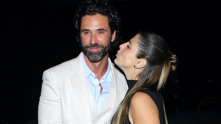 Michelle Renaud y Matías Novoa revelan el rostro de su hijo #FVDigital