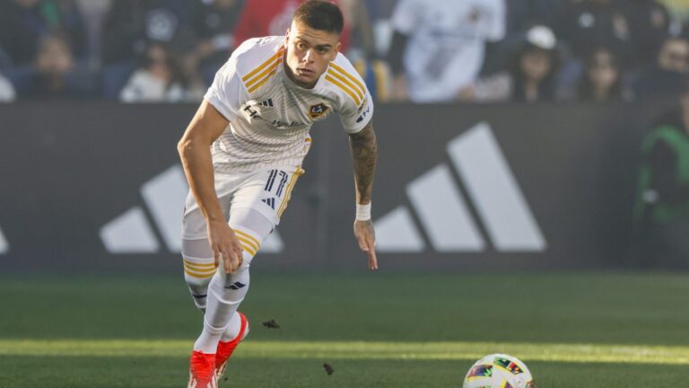 Brasileño Gabriel Pec deslumbra en la MLS con impresionante gol ‘Maradoniano’