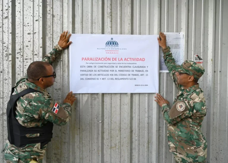 Ministerio de Trabajo paraliza construcción en Piantini por violaciones de seguridad