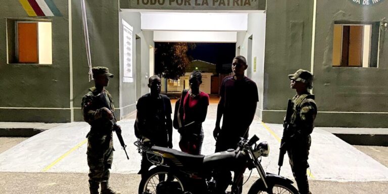 Detienen 6 nacionales haitianos que eran trasladados de manera ilegal #FVDigital