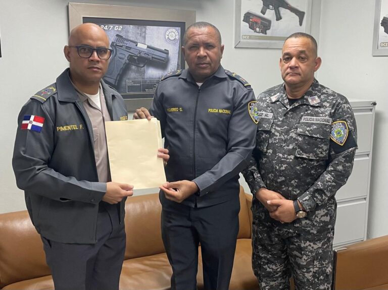 Policía confirma designación del coronel Pimentel como nuevo intentedente de armas