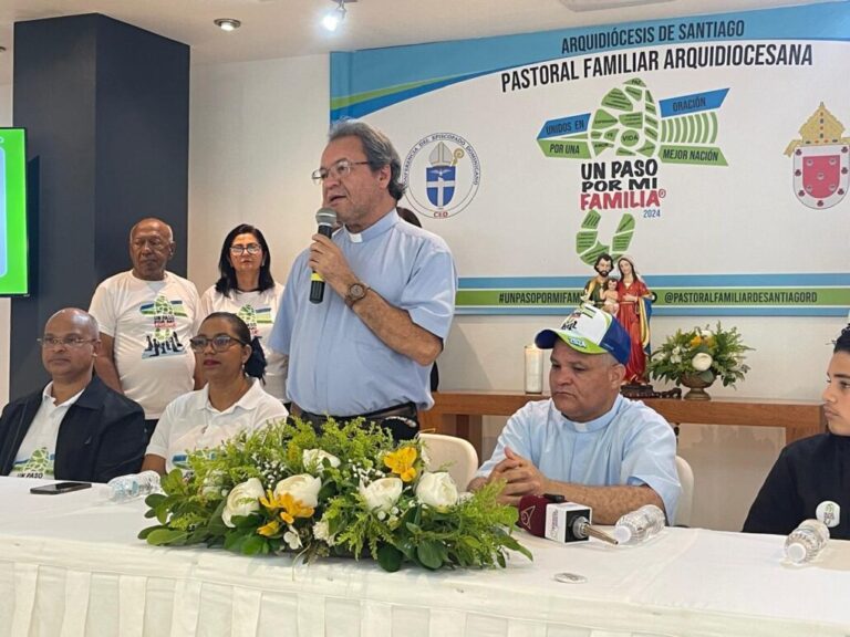 Arquidiócesis de Santiago anuncia caminata #FVDigital