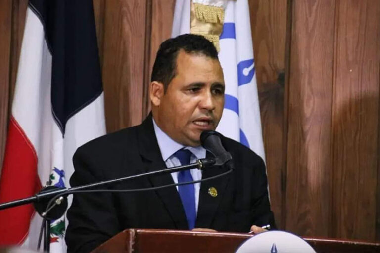 IPPP y MMV se solidariza con periodista Miguel Arroyo y demanda investigar acciones de la DIGESETT en su contra