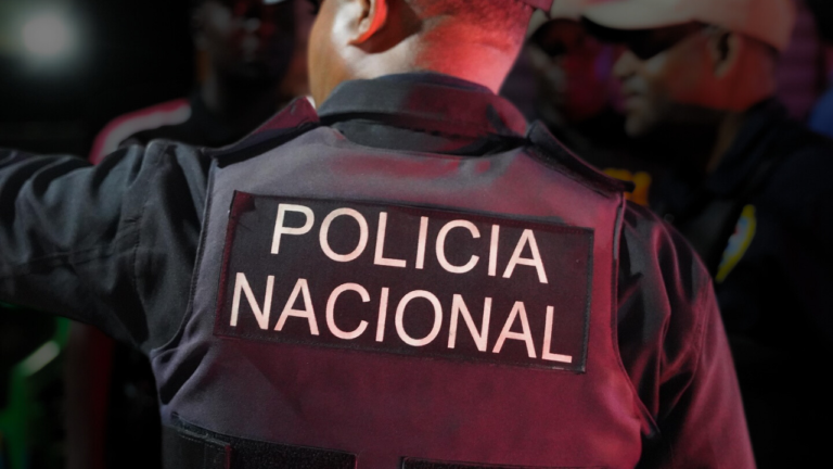 ¿Quiénes robaron municiones en la policía no tienen nombre? – Remolacha   #FVDigital